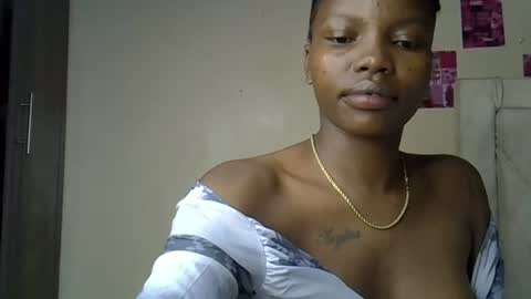 craizybitch online show from July 20, 5:10 am