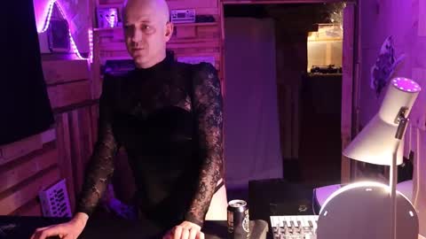 CrashGothic online show from February 23, 9:44 am