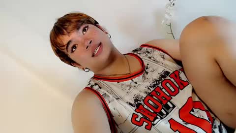 Hot Ayisha online show from February 4, 6:17 pm