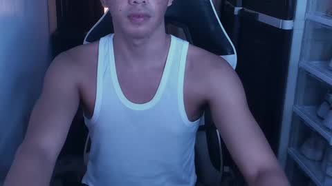 Snapshot of crazyasiancum chatting on February 3, 12:36 pm Zion online show from February 3, 12:36 pm