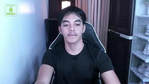 Snapshot of crazyasiancum chatting on December 11, 4:09 pm Zion online show from December 11, 4:09 pm