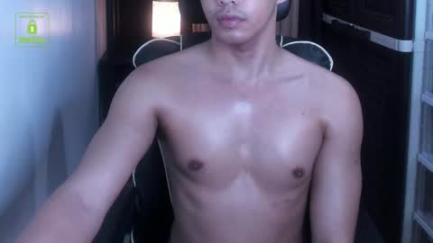 Snapshot of crazyasiancum chatting on September 10, 5:30 am Zion online show from September 10, 5:30 am