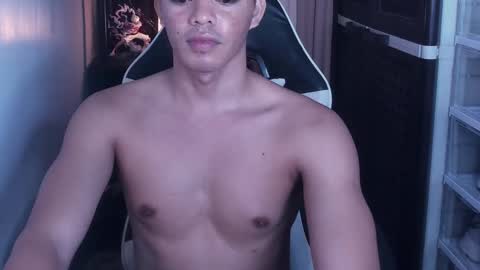 Snapshot of crazyasiancum chatting on February 12, 2:54 pm Zion online show from February 12, 2:54 pm