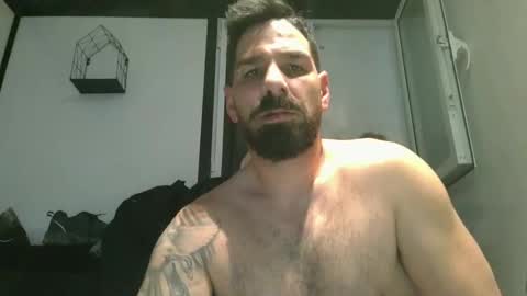 funcouple online show from February 4, 11:06 pm