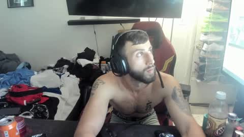 crazydill28 online show from September 26, 9:23 pm