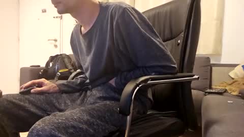 crazymen0101 online show from December 8, 7:32 pm