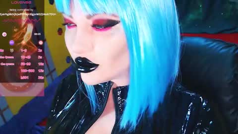 Roxy online show from December 21, 3:07 pm