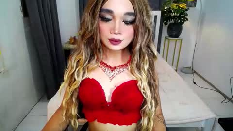 creamie_pau online show from February 11, 3:27 pm