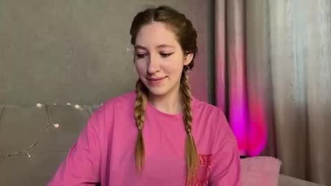 Stesha  Join my fan clubsurprise   online show from July 30, 7:31 am