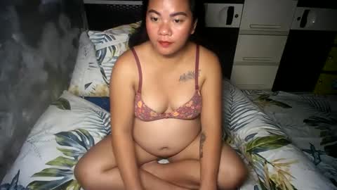 my pussy always wet online show from February 25, 7:50 pm