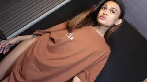 Delilah online show from June 15, 4:32 pm
