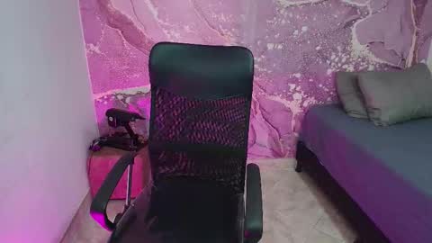 crespa_latin_ online show from January 9, 2:17 am