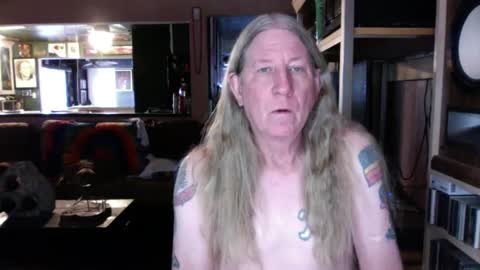 CrimsonCheeksNM online show from December 25, 9:00 pm