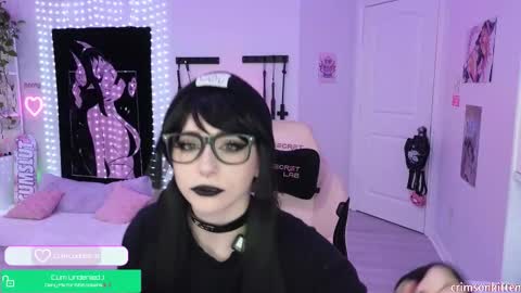 Crimson Kitten online show from November 10, 7:11 am