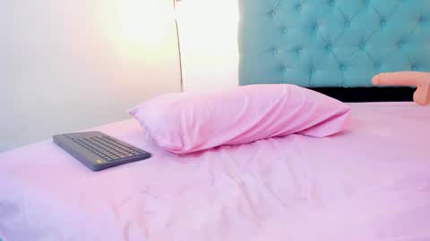 cris_dulce online show from October 25, 7:36 pm