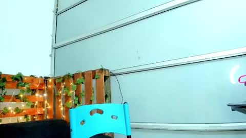 cris_dulce online show from February 3, 1:57 am