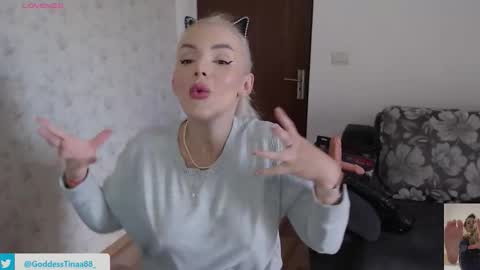 cris_tinne online show from October 26, 7:42 am