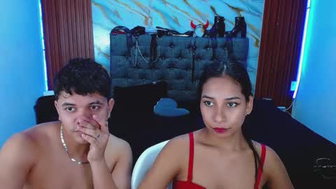 CRISANDMERY online show from January 11, 9:26 am