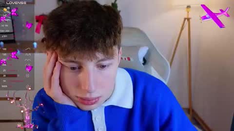 Chris online show from December 20, 7:43 pm