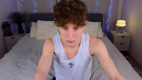 Chris online show from November 15, 9:38 pm