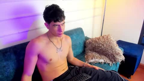 Cris online show from February 26, 12:19 pm