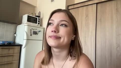 crissymemo online show from July 29, 3:12 pm