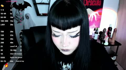 Cris online show from March 30, 9:04 pm