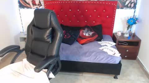 CristalAdams online show from February 22, 7:25 pm