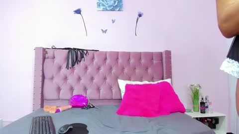 Cristal rizzo online show from December 14, 1:49 pm