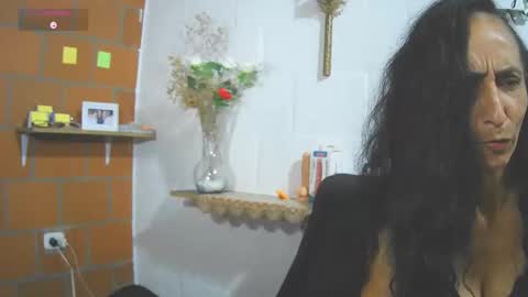   online show from June 7, 11:48 am