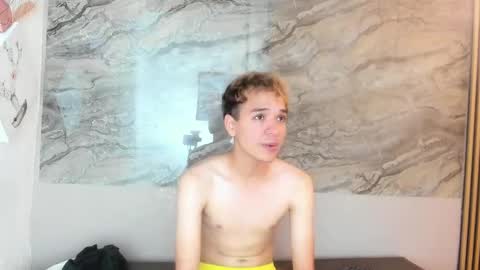 Snapshot of cristhian_cody chatting on October 9, 5:07 pm Cristhian online show from October 9, 5:07 pm