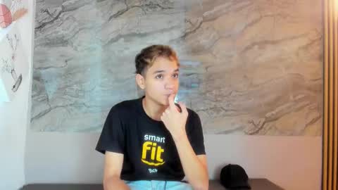 Snapshot of cristhian_cody chatting on October 20, 12:54 pm Cristhian online show from October 20, 12:54 pm