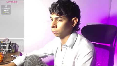 cristhian online show from December 17, 6:53 am