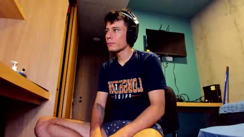 Cristian  online show from June 11, 2:53 am