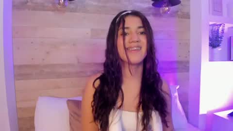 C R I S T I N online show from June 27, 2:50 am