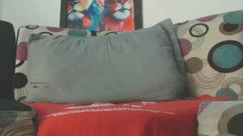 criistofer online show from February 14, 9:45 am