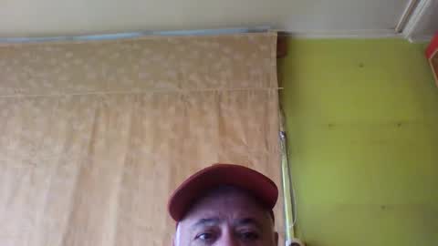 crmperez online show from November 15, 8:43 pm