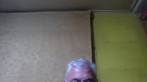 crmperez online show from November 22, 2:10 am