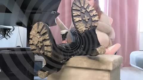 Cruel Siren online show from March 7, 11:43 am