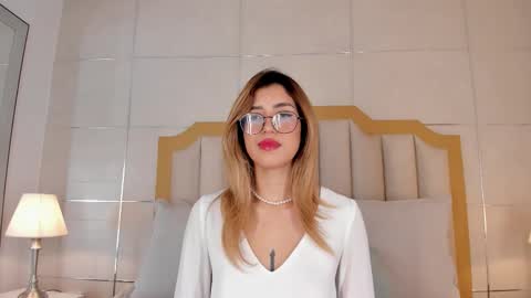 Crystal Rose  online show from February 15, 11:42 am