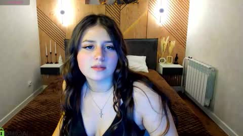 Crystal  Lacee online show from March 6, 9:30 am