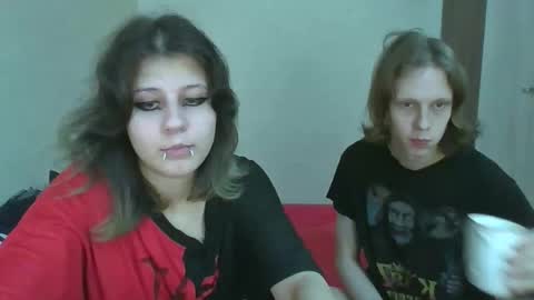 Snapshot of crystal_porn_love chatting on October 9, 9:53 pm Crystal and Marcl online show from October 9, 9:53 pm