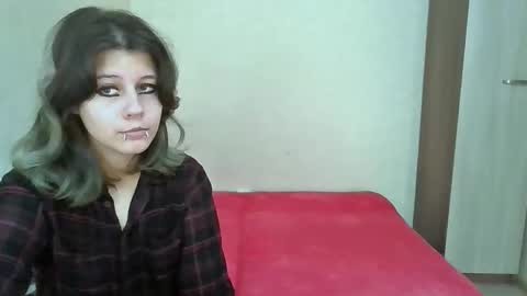 Snapshot of crystal_porn_love chatting on September 28, 1:20 pm Crystal and Marcl online show from September 28, 1:20 pm