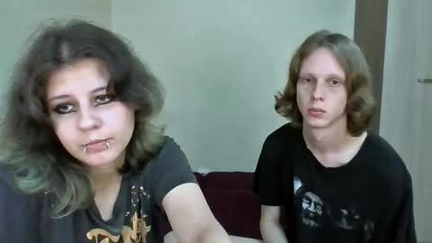 Snapshot of crystal_porn_love chatting on September 19, 7:39 pm Crystal and Marcl online show from September 19, 7:39 pm