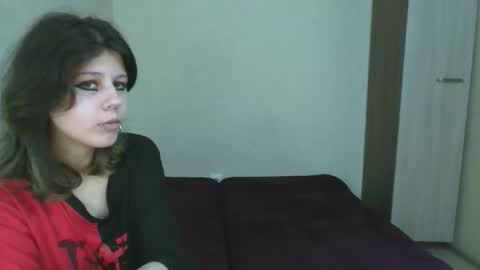 Snapshot of crystal_porn_love chatting on October 19, 10:58 pm Crystal and Marcl online show from October 19, 10:58 pm