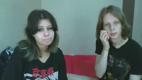 Snapshot of crystal_porn_love chatting on October 5, 12:13 pm Crystal and Marcl online show from October 5, 12:13 pm