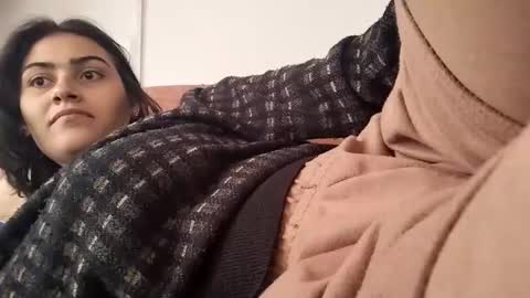 Crystal Blaze online show from November 15, 6:09 pm