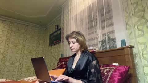 Mary online show from May 5, 7:19 pm