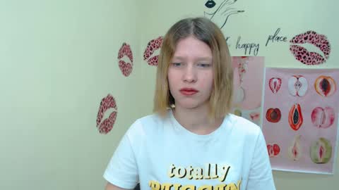 Stella online show from February 15, 8:11 am