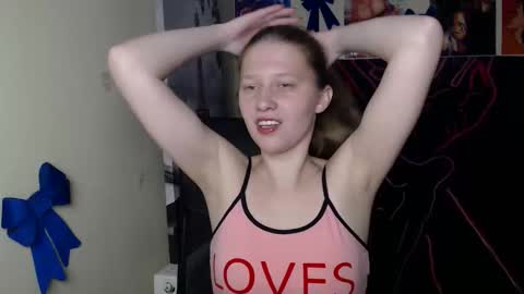 Stella online show from April 3, 5:20 pm